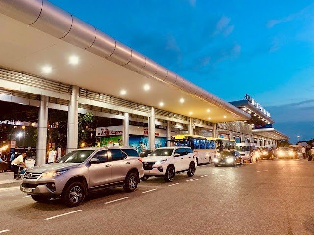 Dịch vụ đưa đón sân bay Tân Sơn Nhất: Hành trình trọn vẹn khởi đầu từ sự chu đáo