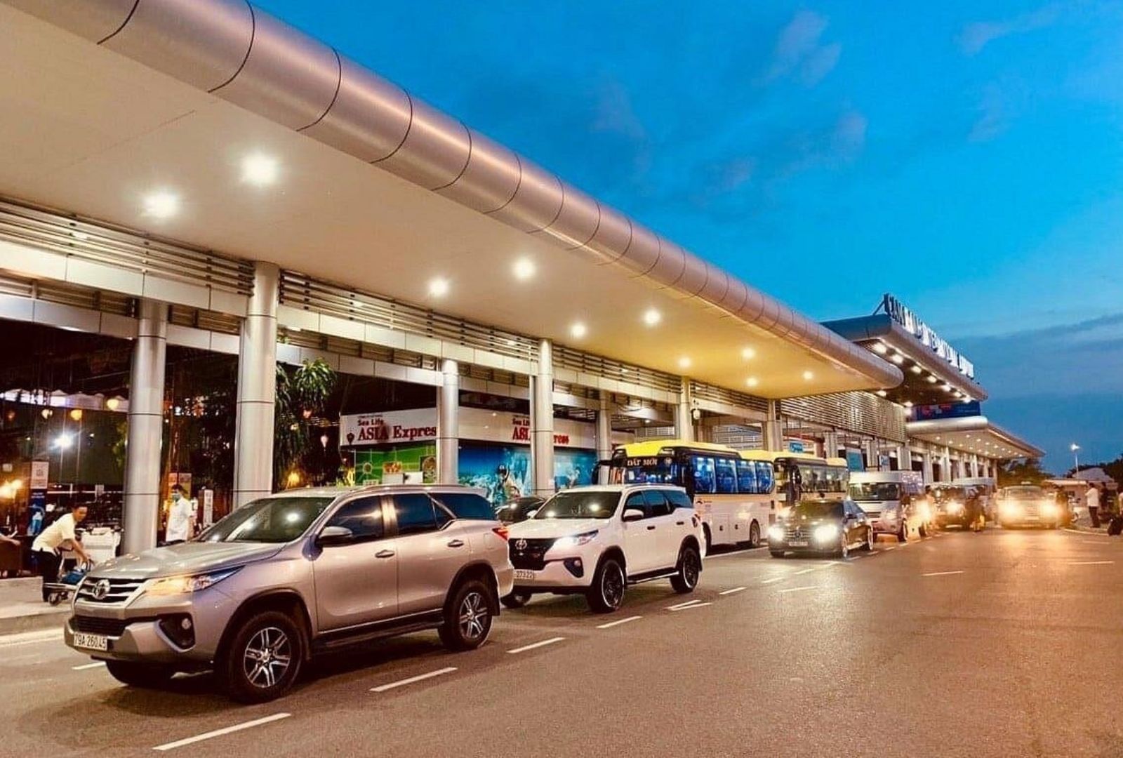 Hành trình chạm ngõ thiên đường biển đảo